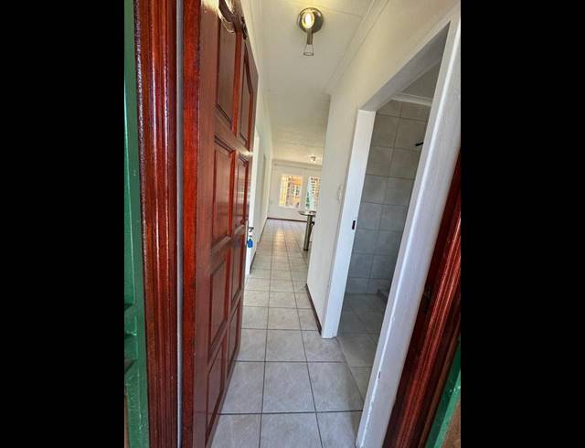 2 BEDROOM PROPERTY TO RENT IN BEZUIDENHOUT VALLEY
